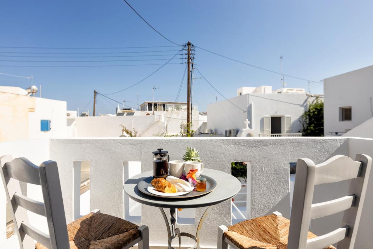 Pelican Paros Kültér fotó